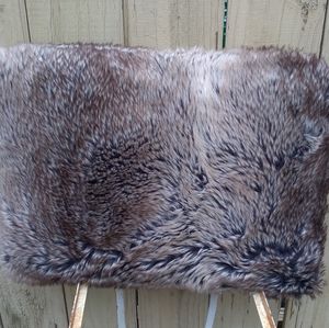 Biltmore fax Fur oblong pillow